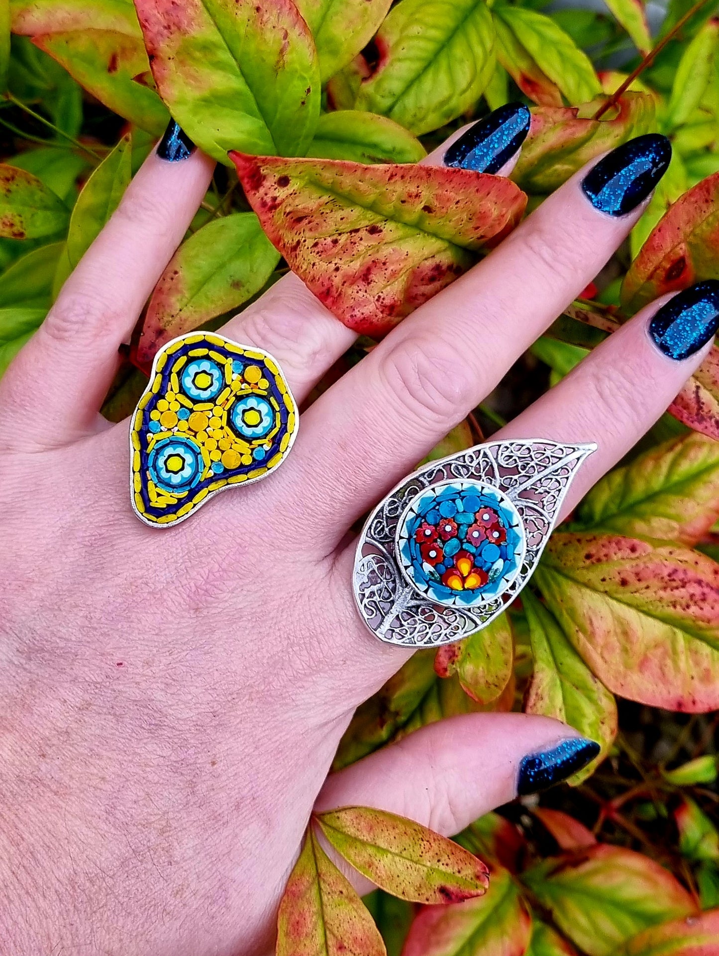 Filigree Leaf Mosaic Ring